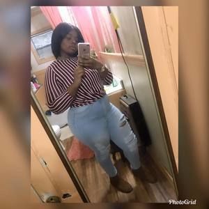 Meet your Posher, Briana